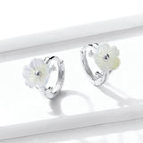 925 Sterling Silver Jewelry White Shell Flower Tiny Hoop Earrings for Women Noble Jewelry
