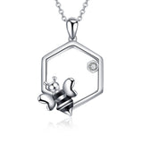 Bee Necklace Bee Nest Shape Cute Animal Chain Silver Necklace Factory Supply