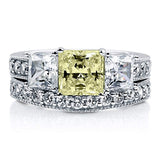  3-Stone  Engagement Wedding Ring Set