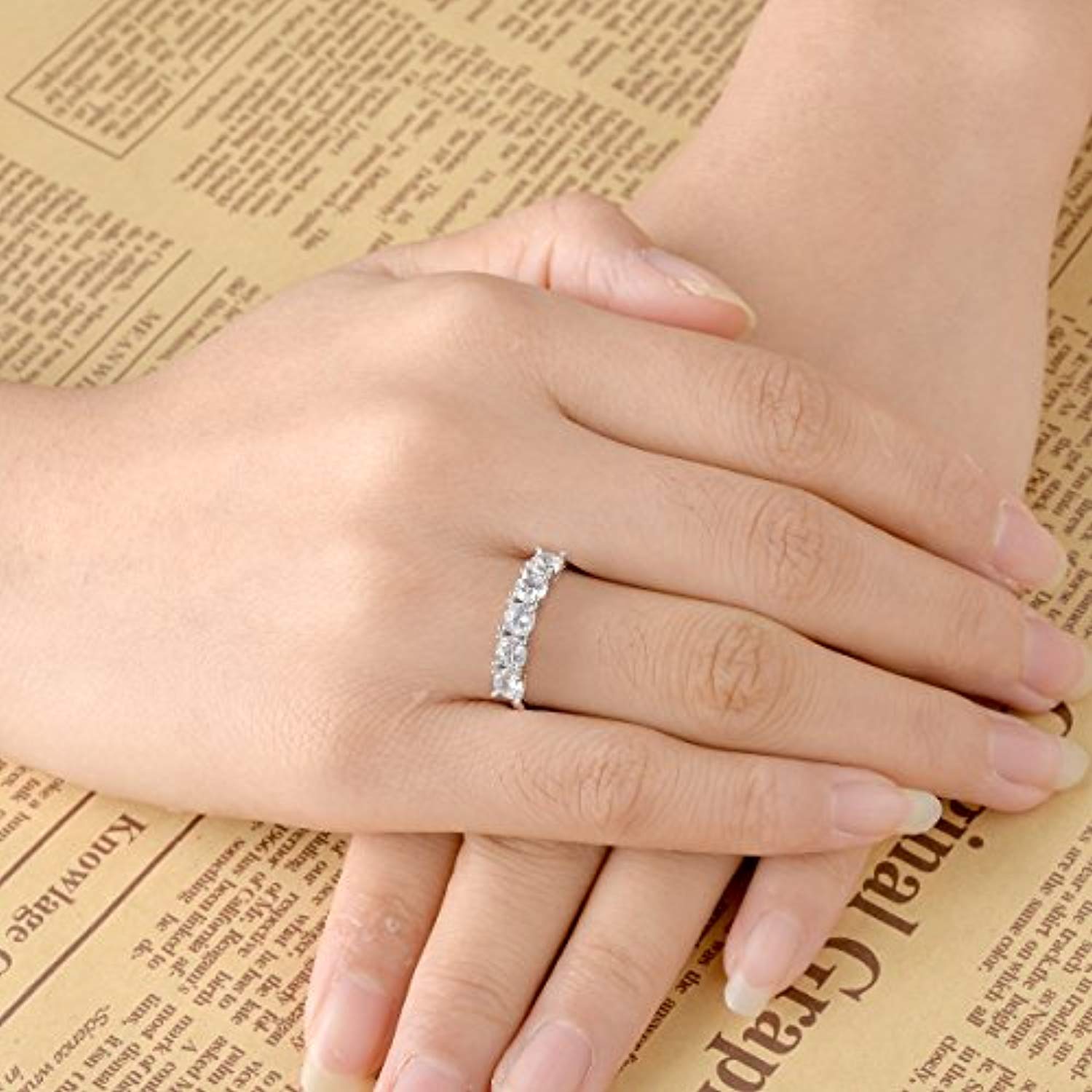 925 Sterling Silver Prong Round CZ Half Eternity Engagement Bride Ring Clear