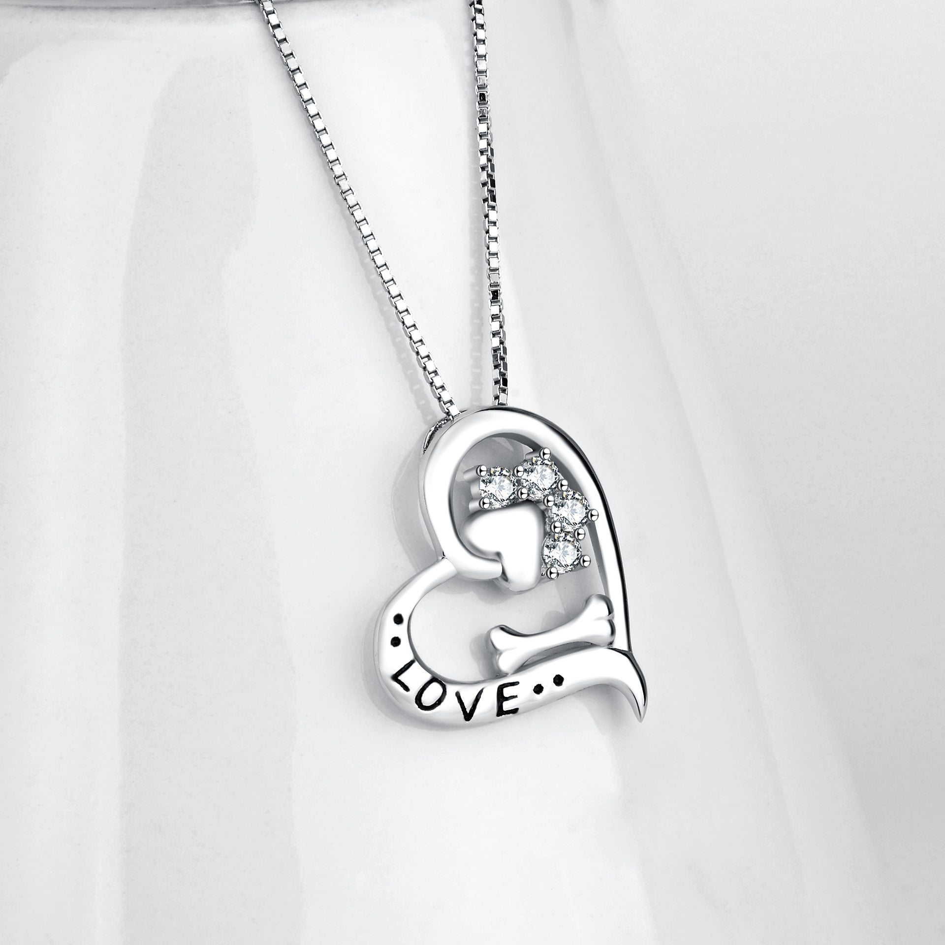 New Novelty Necklace Jewelry Heart Charm with Cute Dog Puppy Footprints Necklace