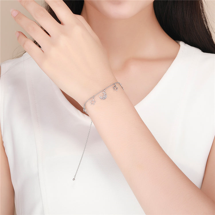 Amazon.com: Chargances Women's Elegant Rhinestone Finger Ring Bracelet  Silver Shining Tassle Crystal Hand Chain Bracelet Wedding Party Hand  Accessories (1) : Clothing, Shoes & Jewelry