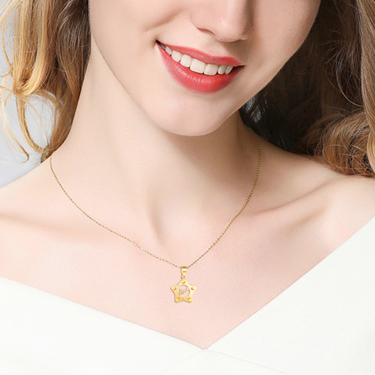 18K Gold European And American Fashion Pentagram Necklace Geometric Creative Jewelry