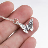 Three-dimensional butterfly necklace small and exquisite necklace
